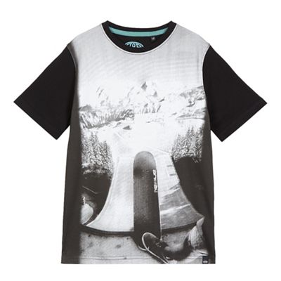 Boys' black mountain print t-shirt